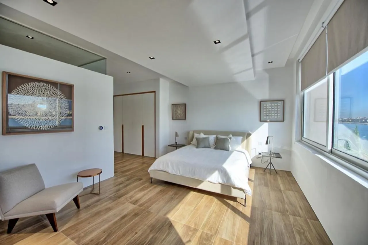 Luxurious Palmera Del Mar Hotel Dubai